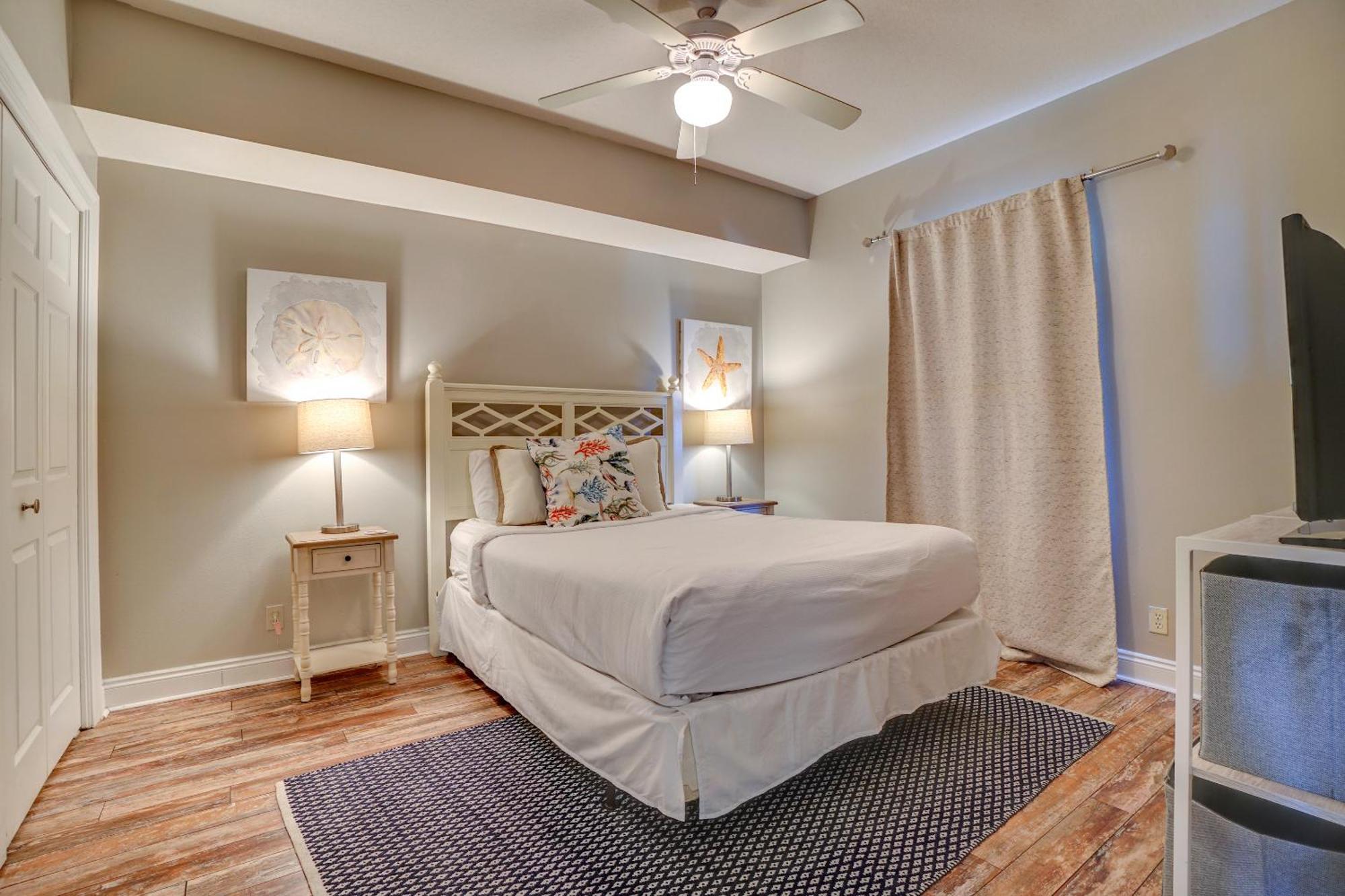 Calypso Beach Resort Towers Panama City Beach Room photo